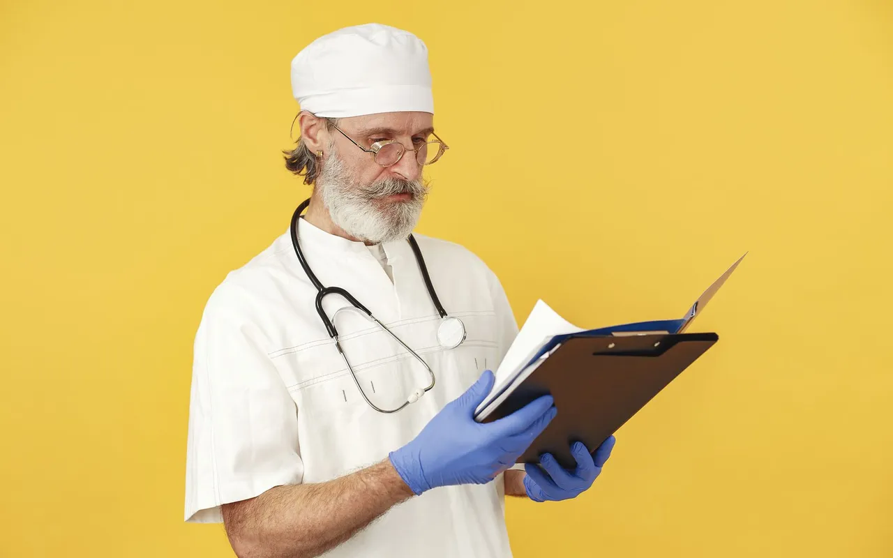 Dépistage de la prostate ou attendre : à quel âge passer l'examen PSA