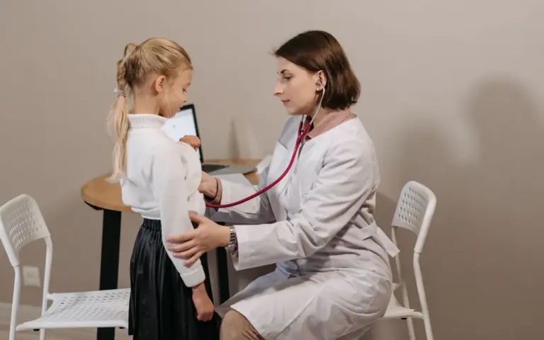 Docteur Gonsolin ou un autre généraliste : lequel choisir pour votre suivi médical ?