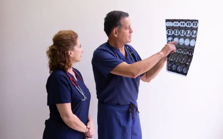 Méningisme ou vraie méningite, le diagnostic qui ne souffre aucune approximation