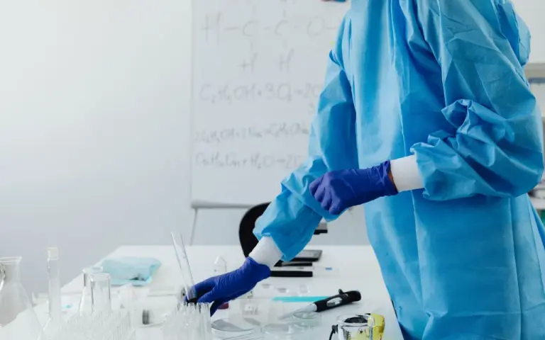 Mieux fixer une sonde d'intubation pour réduire les incidents en réanimation