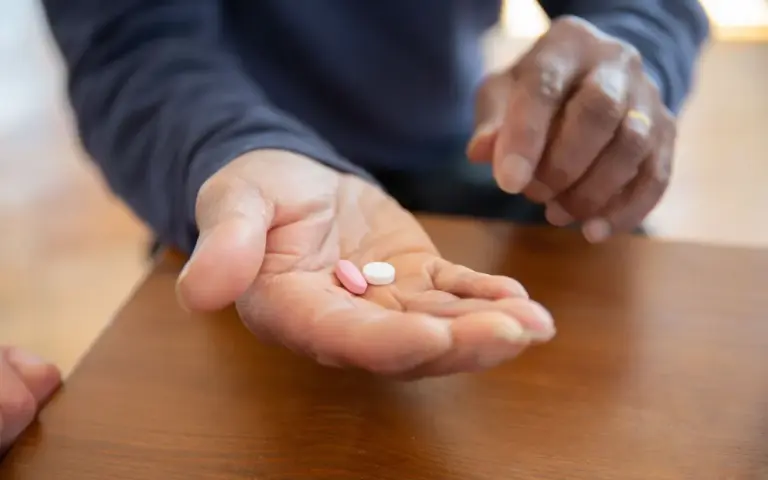 Tazocilline posologie : des doses adaptées à chaque patient pour un traitement efficace